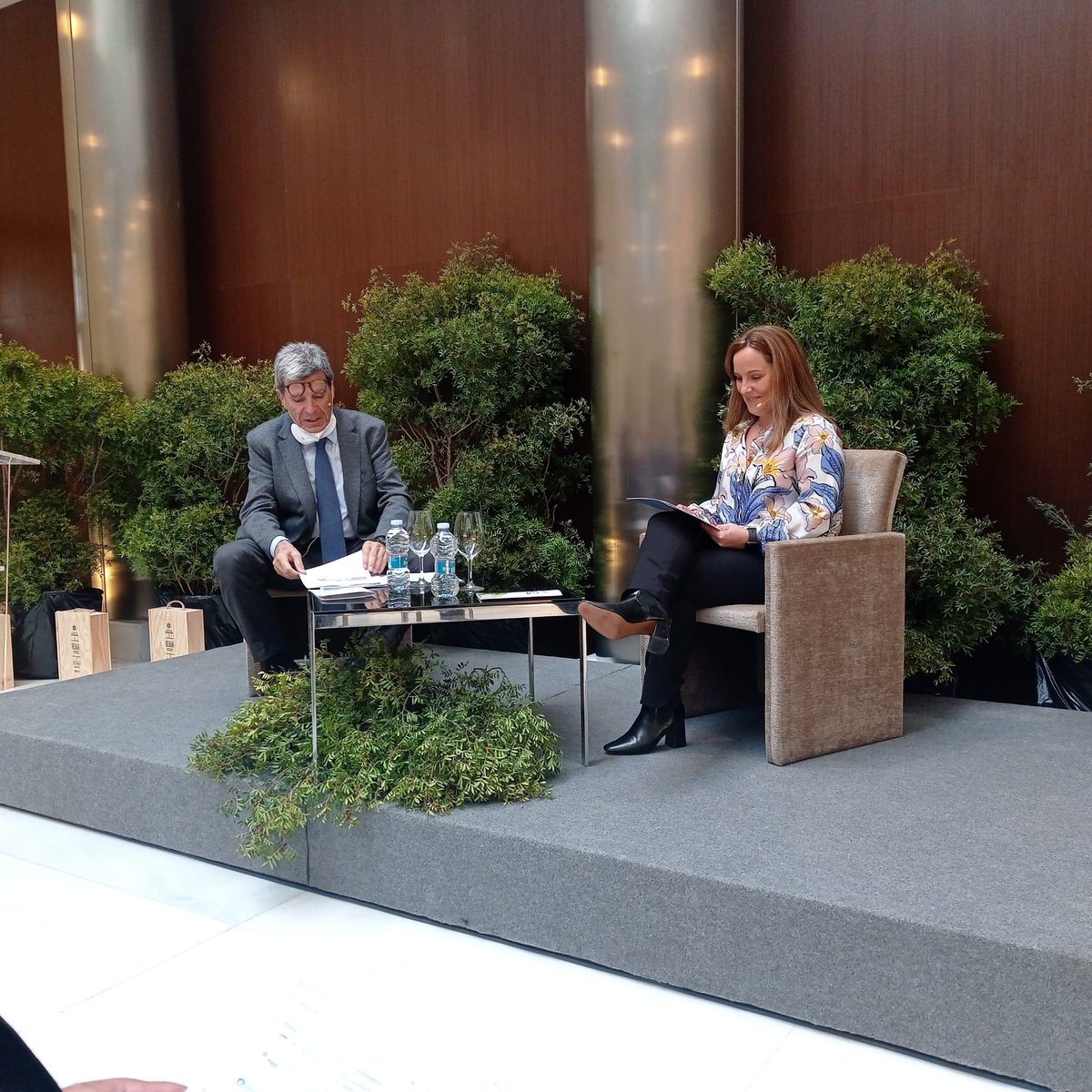 En nuestra mesa de diálogo "La Inversión de Impacto y la sostenibilidad" con participación de <a href="/MALeonLopez/">Maria Angeles</a>
y <a href="/agustinvitorica/">Agustín Vitórica</a> de <a href="/SpainNAB/">SpainNAB</a> y <a href="/SusanaFabregas/">Susana Fábregas</a>
 de <a href="/Club_Excelencia/">ClubExcelencia-CEG</a>. Moderada por Aurelio Martínez, presidente de <a href="/AutPortValencia/">Valenciaport</a>