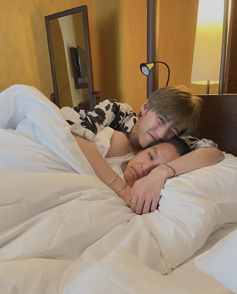 lazypumpkiin's tweet photo. แจกบราวนี่พิสสอค่ะ ไปเลือกเอาเองเดี๋ยวจ่ายให้ แจกเพราะอกหักหลงรักคนมีเจ้าของค่ะ 😢😢 #กอดในห้อง 

สุ่มจากรี 20:00 https://t.co/KzJsBmrrQs