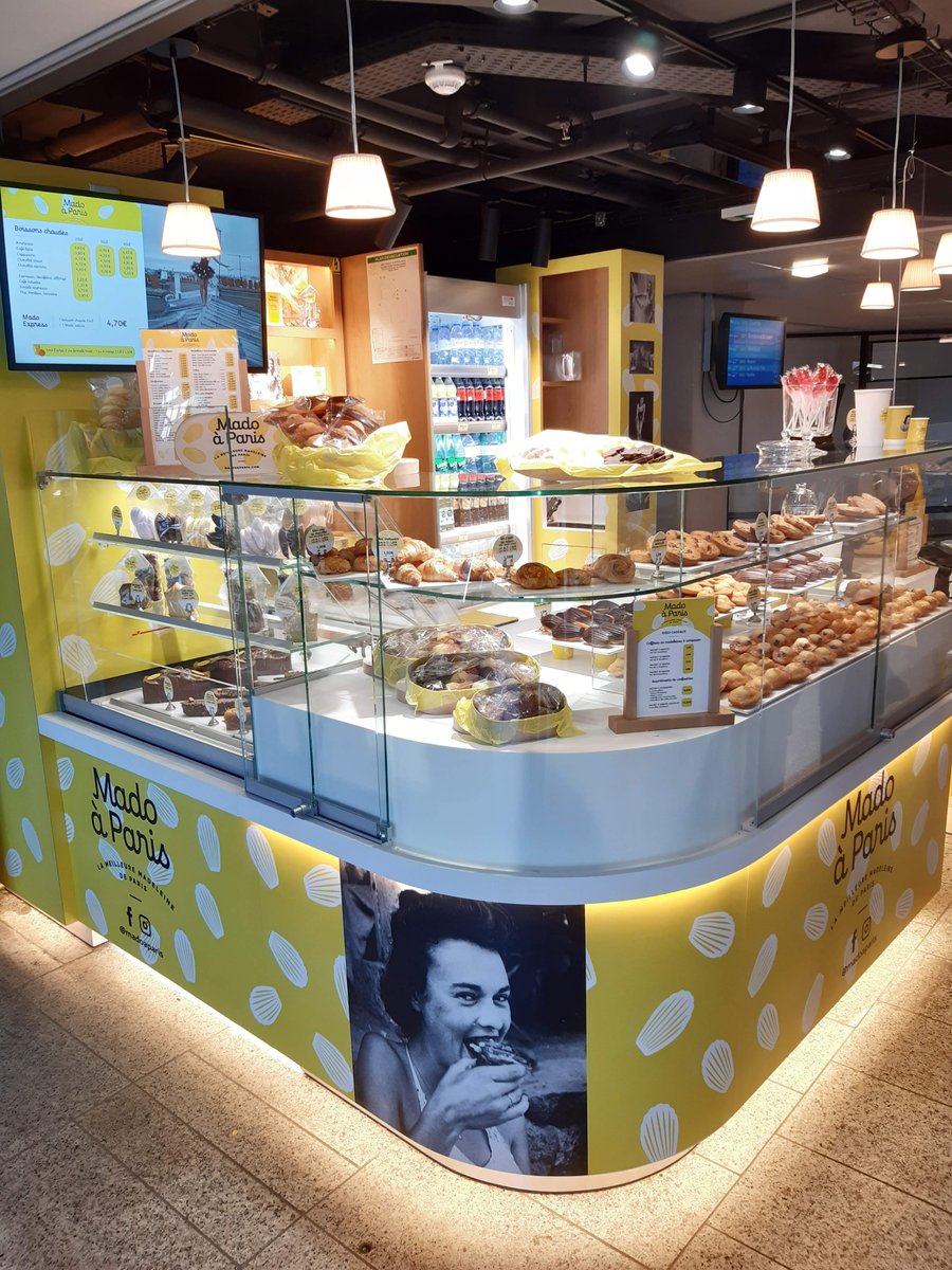 Areas_FR's tweet photo. 🆕 @Areas_FR inaugure de nouvelles marques sur le marché du #TravelRetail !
▶️MADO À PARIS, la meilleure madeleine de Paris🍪
Pour une pause gourmande et premium avec un large choix de douceurs à Paris.
▶️L'Artisan du Burger, le burger gourmet des chefs 🍔sur l’aire du #Manoire https://t.co/RuMGC0J12v