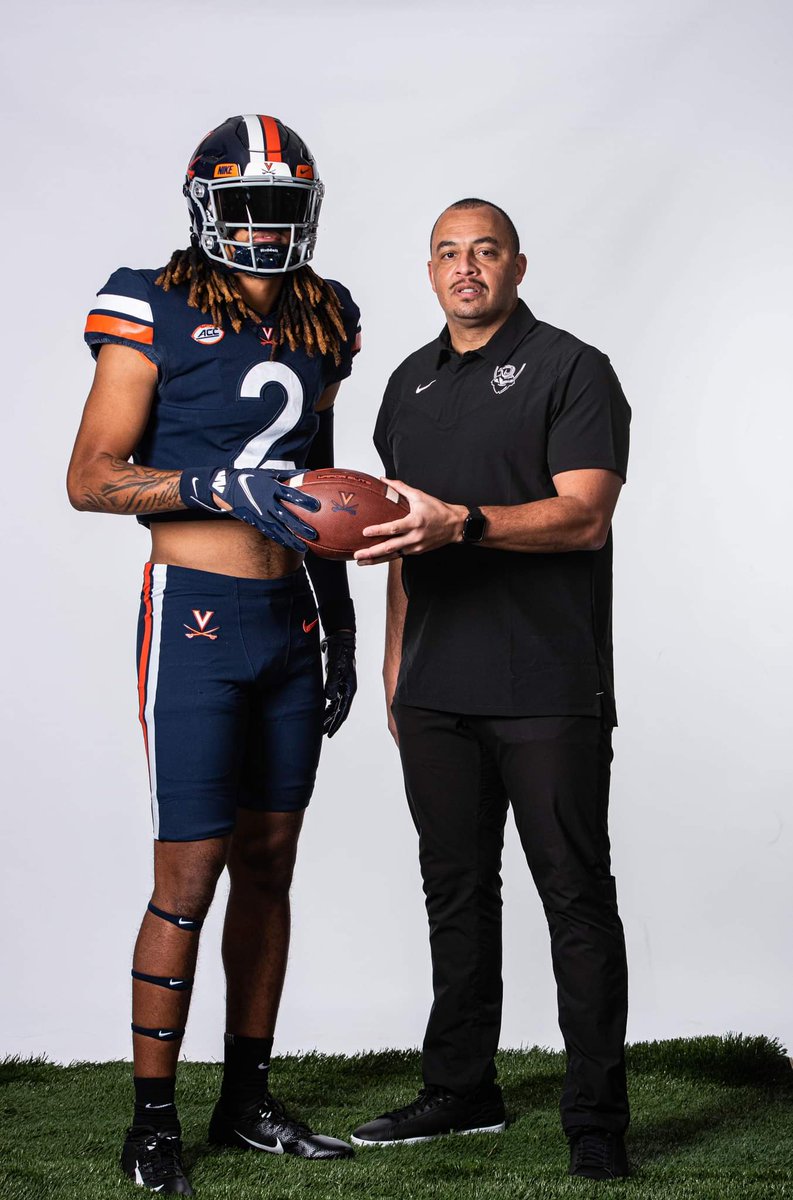 dakota_twitty's tweet photo. How you do Anything is how you do Everything. ~ @Coach_TElliott . My Coach Is A Coach! @coachmhagans @coachdeskitch @Coach2J @TwittyTown3 @TwittyCoach @TJCASports @threat_sports #Blessed #Next1Up #IAmNotRegular #Bloodline https://t.co/6J6LAcqtZF