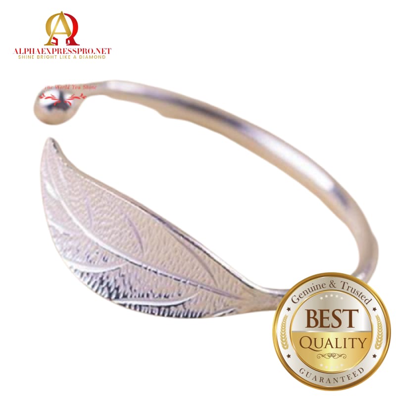 JewlrybyAlpha's tweet photo. Check out this product 😍 Sterling Silver Leaf Charm Bracelets 😍 
by AlphaExpressPro starting at $9.25. 
Show now 👉👉 https://t.co/D6hSDtTNZ4 https://t.co/aRDzE7x72X