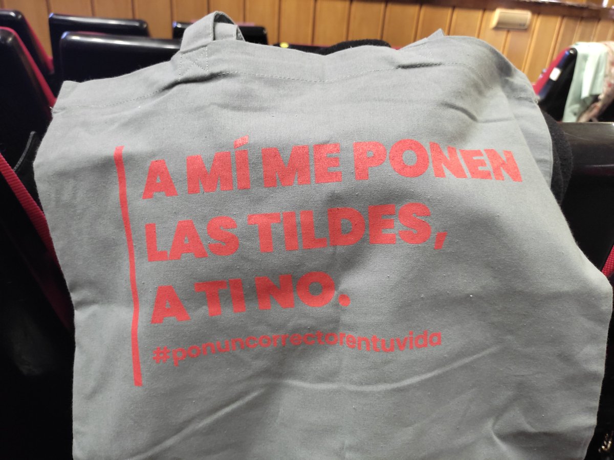 Las motomamis de verdad tienen una bolsa de <a href="/CalamoyCran/">Cálamo & Cran</a> #ENETIUCM2022