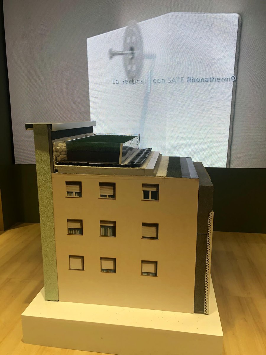 Aic360C's tweet photo. También conversaron con otros profesionales para posibles futuras colaboraciones.

👏🏽 Queremos dar gracias a la organización @rebuildexpo y @baublock, así como a los patrocinadores que hacen posible este tipo de encuentros y nos impulsan a seguir aprendiendo.

#REBUILD2022 https://t.co/0WOhEAcjbC