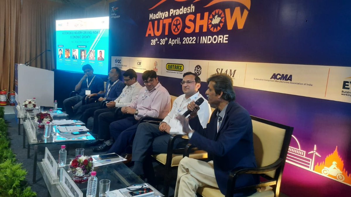 MPIDC's tweet photo. Mr. Aditya Shrivastava from @ETBIndia shared his thoughts at #MPAutoShow2022 about strengthening delivery time, local production for cost efficiency in the sector thus promoting #MakeinIndia #MakeinMP #MakeinPithampur
@Industryminist1
@dattigaon
@skshukla_ias
@kingslymp https://t.co/xEhS7qH7pg