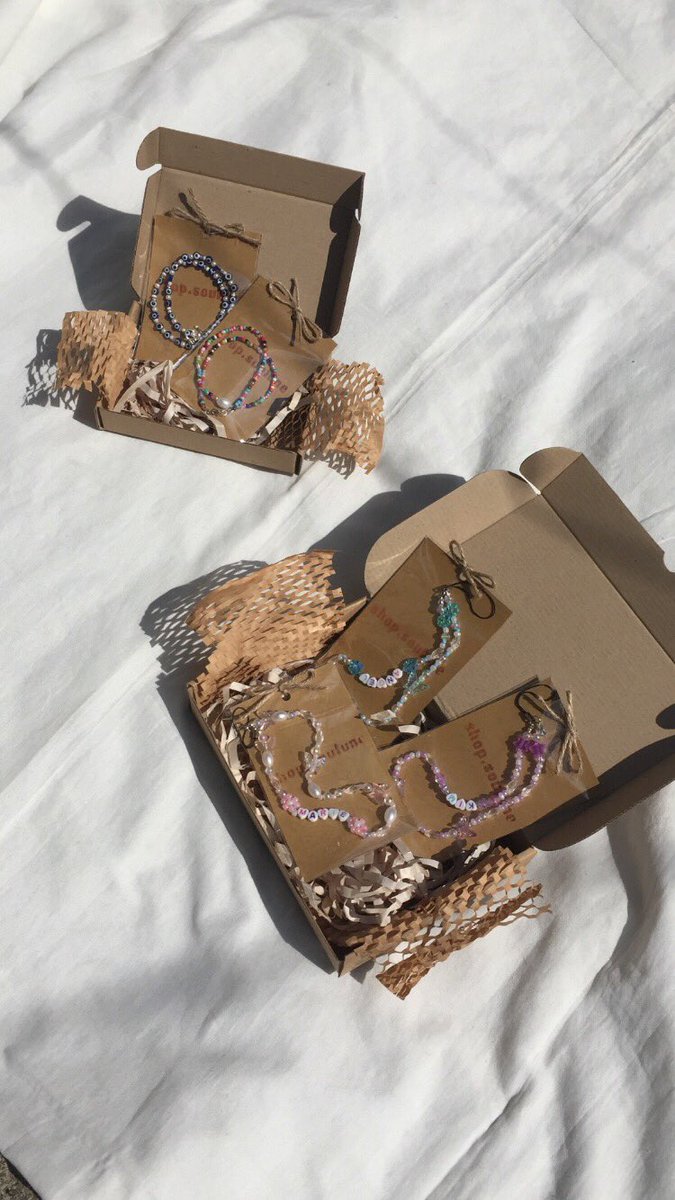 ljsbuns's tweet photo. hi everyone!! shameless biz plug but u might be interested in buying some handmade beaded stuff ✨ im also open for custom pieces btw!! :> 

ill drop my shopee link here:
https://t.co/Rkx0Yja1zy

(just note that ure from twt bc i love giving freebies hehehe) tysm!! https://t.co/Rmtb1lx0O5