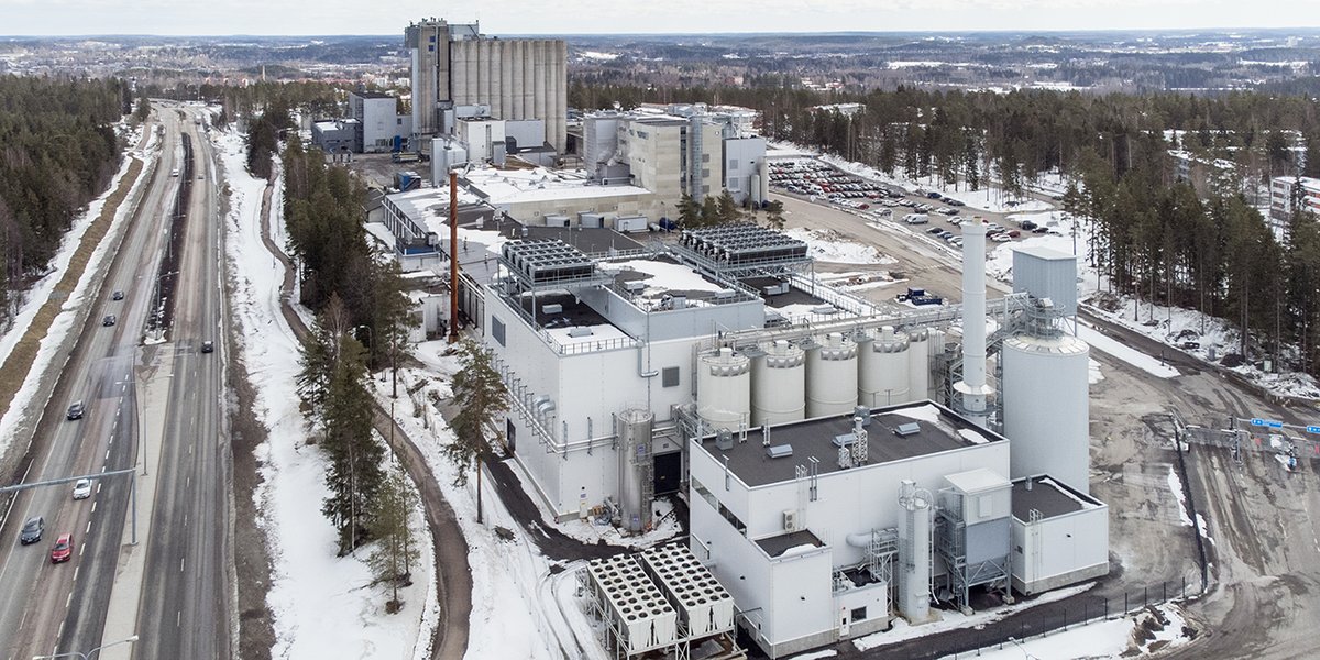 Our xylitol factory in Lahti has started its operations – the plant is the only one in the world to make xylitol from #oat hulls.The factory is an excellent example of a modern circular economy #innovation. Read more: bddy.me/38wE6BB #sustainability #northernmagicmadereal