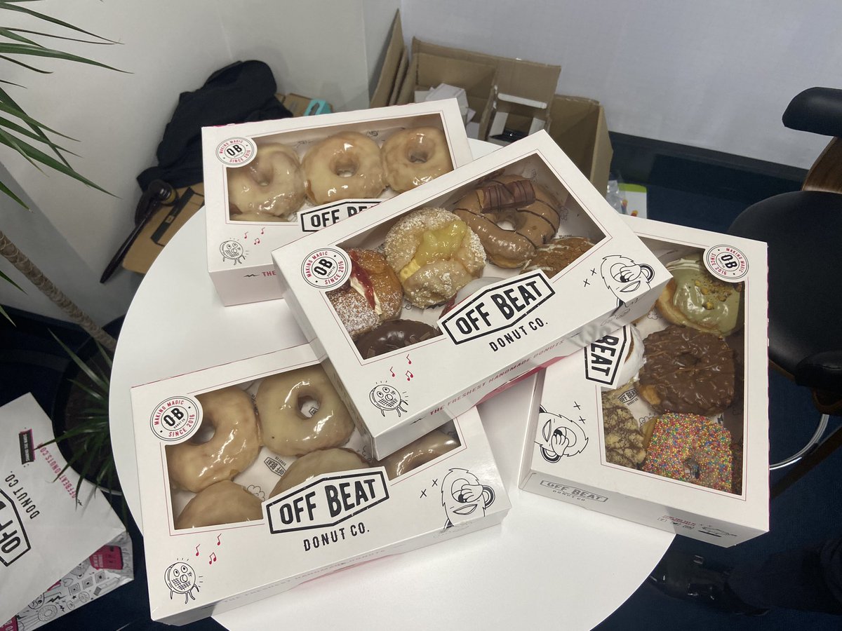 DMGSocial's tweet photo. Just a normal Thursday here at @score_buddy #lunchandlearn #thursdaytips #donuts https://t.co/rb5sSKObmQ
