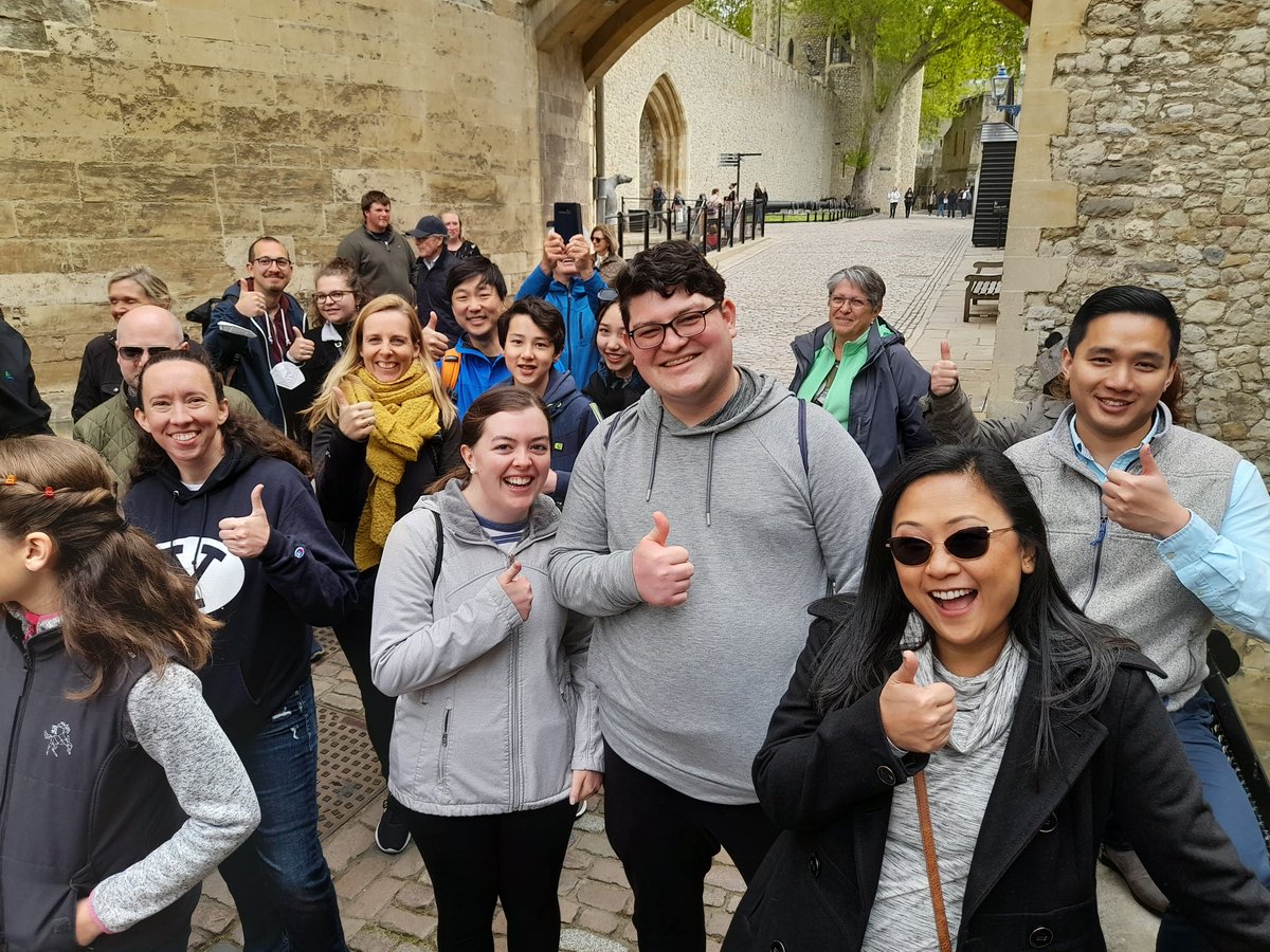ExBeefeaterDave's tweet photo. My first tour today @TowerOfLondon ๐ฐ Lots of fun with our visitors, while interpreting #History for them #HistoryCanBeFun ๐ https://t.co/XU4PKw3Td2