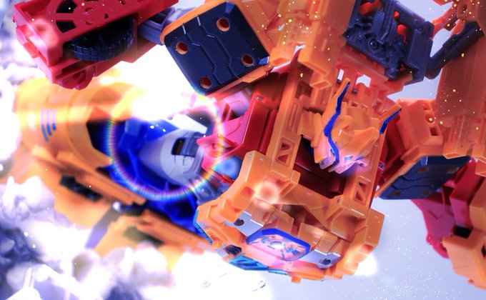 ブログのアイキャッチ用画像なんだけどロケット発射時のレンズフレアみたいなの出来たからみてほしい 