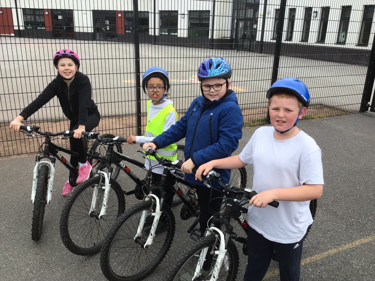 Mr Connaghan tweet media