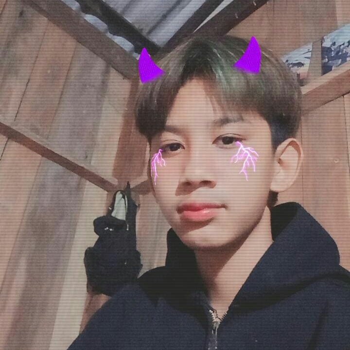 KunSld's tweet photo. ใครอยากคุยด้วยสแกน LINE มีอะไรให้ช่วยทำก็บอกได้นะ😁💗✨ https://t.co/0mUn61k5Tl