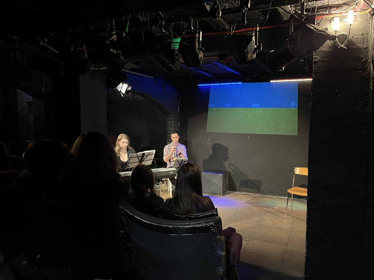 BaronsCourt_W14's tweet photo. We had another great night of music, readings, and fundraising for Medicine for Ukraine. Our door is open for you to join us this week as we stand in solidarity with Ukraine. Book or donate here: https://t.co/U9wuGHdpIb @UkrainianLondon @LBHF @Ukr_Institute #peacereadings https://t.co/eF7VGtngT8