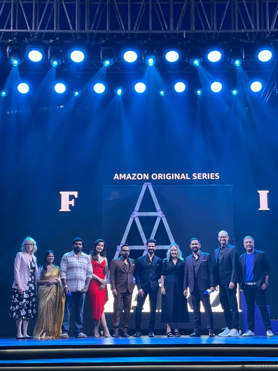Mera braada <a href="/shahidkapoor/">Shahid Kapoor</a> jumps on the digital bandwagon with #Farzi. Super duper news and very happy for you, Shahid!

<a href="/PrimeVideoIN/">prime video IN</a> <a href="/VijaySethuOffl/">VijaySethupathi</a> <a href="/rajndk/">Raj & DK</a> #shahidkapoor #vijaysethupati #siddharthkannan #sidk