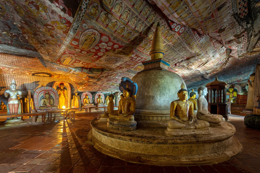 tourismlk's tweet photo. Дамбулла - город, расположенный в центральной провинции Шри-Ланки около города Матале.

Золотий храм Дамбулла, розташований за кілька кілометрів від однойменного міста в центральній провінції Шрі-Ланки, є найбільшим і найкраще збереженим печерним храмовим комплексом країни. https://t.co/dVvZaiXh2j