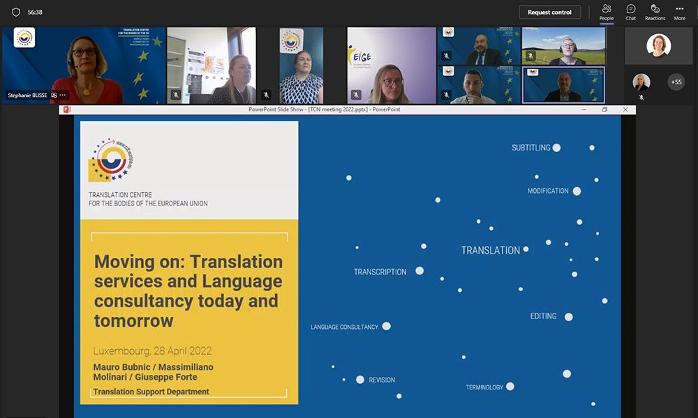 EFSA_EU's tweet photo. Today, our Web Developer Andrea Nironi at the 7th TCN meeting presented an innovative web translation module to widen our #multilingualism &amp; boost our external outreach.
Together with the @EU_CdT we are forerunners in the field of #multilingualism among the #EUAgencies https://t.co/QMrdUhFRGf