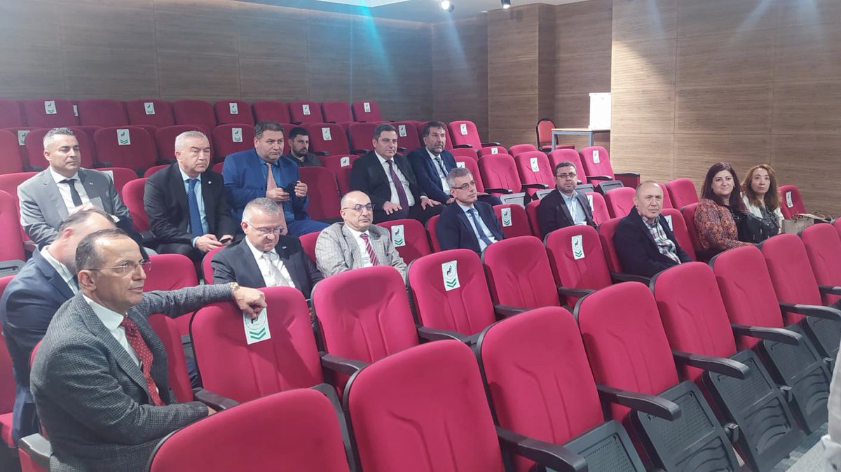 İl Sağlık Müdürümüz Prof. Dr. Kemal Memişoğlu, <a href="/isekorg/">İstanbul Sağlık Endüstrisi Kümelenmesi Derneği</a> daveti ve <a href="/Massiad/">Massiad</a>, <a href="/tumdef/">TÜMDEF</a> Başkanlarının <a href="/Sadrettin_Dai/">Sadrettin Dai</a> ve <a href="/kyz841/">Kemal Yaz</a>'ın katılımıyla,<a href="/UniBogazici/">Boğaziçi Üni.</a>  Kandilli Derin Teknoloji Üssü’nü ziyaret ederek, @BounLifeSci ’nin alt yapı gelişmelerine ilişkin istişarelerde bulundular.