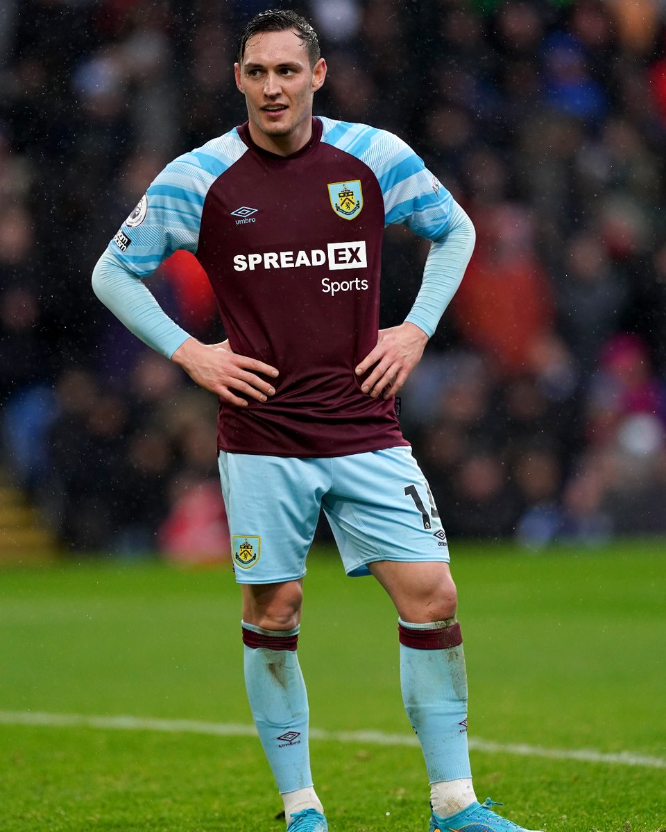 BurnleyOfficial's tweet photo. 🎙️ Connor Roberts will be facing the media shortly, join us for all the updates here 🧵⬇️ 

#WATBUR | #UTC https://t.co/sfJaOHDZVi
