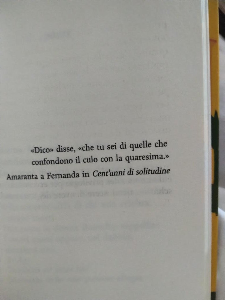 lasoncini's tweet photo. io non sono pronta a una traduzione diversa da quella che confondeva il cazzo con l'equinozio, io non sono sicura sia legale, io esigo che le traduzioni di quand'eravamo bambine siano tutelate dalla corte dei diritti dell'uomo, dalla fao, da qualcuno. https://t.co/hV2x2gA6ID