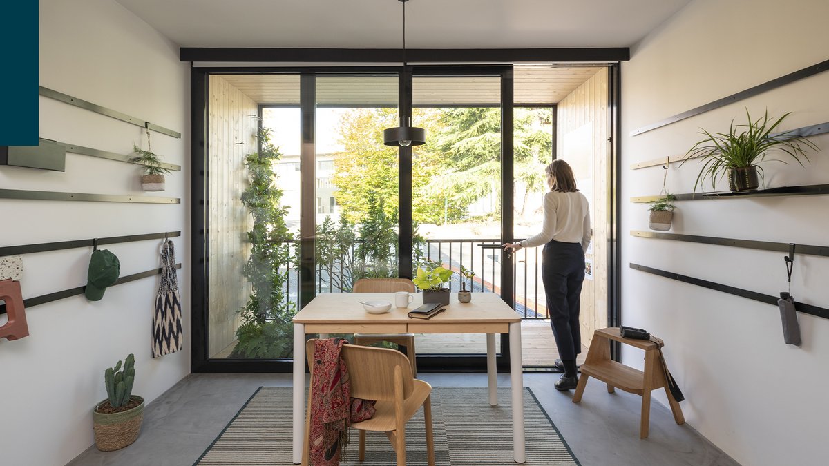 Bouygues_Immo's tweet image. L&apos;exposition de notre prototype d&apos;appartement #modulaire pour découvrir l&apos;offre de #coliving, se termine à @Paris 👋
En collaboration avec @cutworkstudio, ce projet répond aux besoins d&apos;optimisation de l&apos;espace et aux nouveaux modes de vie des jeunes actifs ✅
Retour en images :