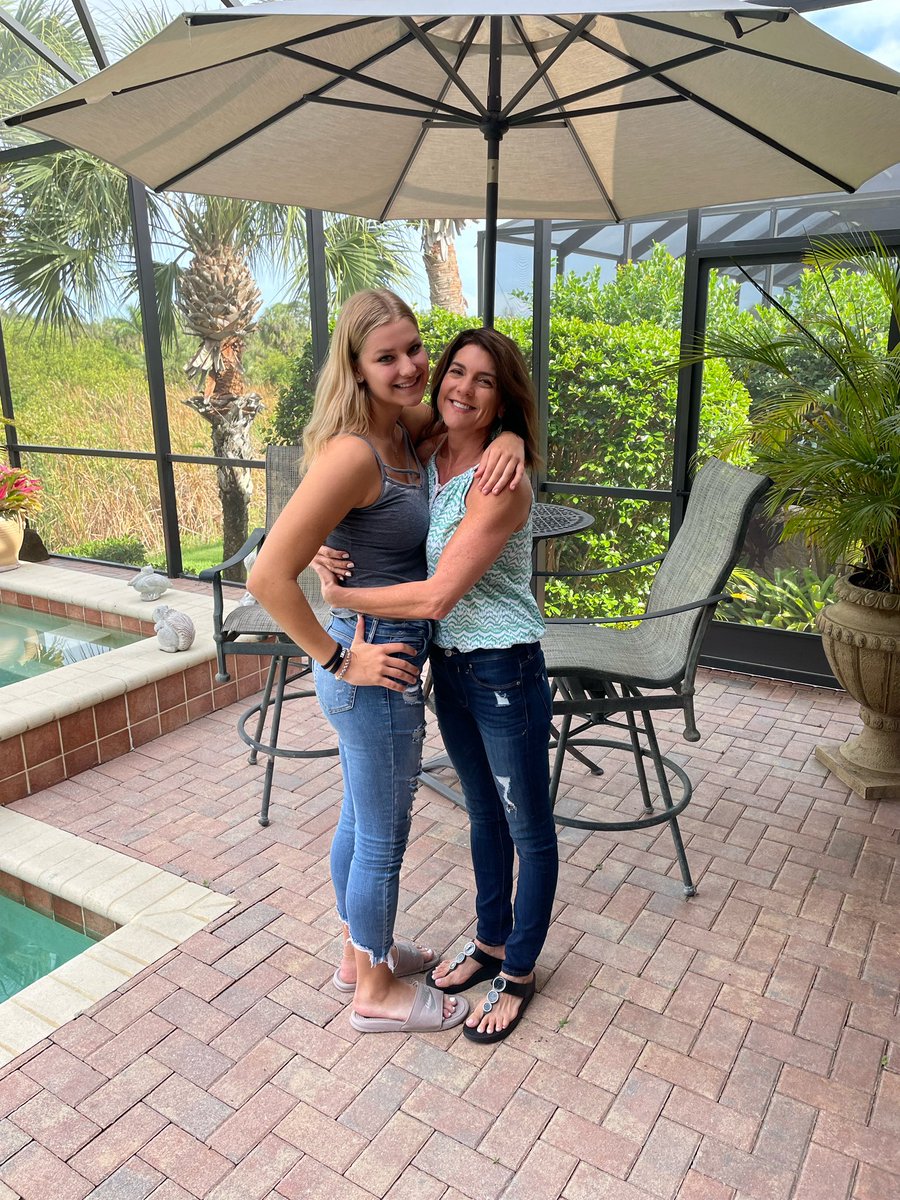 addison_potts3's tweet image. Happy birthday to the best mom ever ❤️ I love you!!! #428