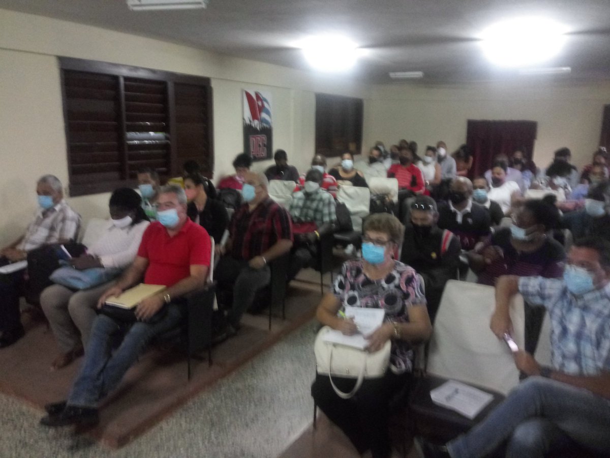 ValdesArtemisa's tweet photo. En la Jornada de hoy iniciamos visita al municipio de #SanCristóbal integrada por Comité Provincial del PCC de #Artemisa y su Estructura Auxiliar. Nos esperan días de debates y aprendizaje, dando seguimiento a las ideas conceptos y directrices del #8voCongresoPCC. #CubaVive https://t.co/LXeVspZJes