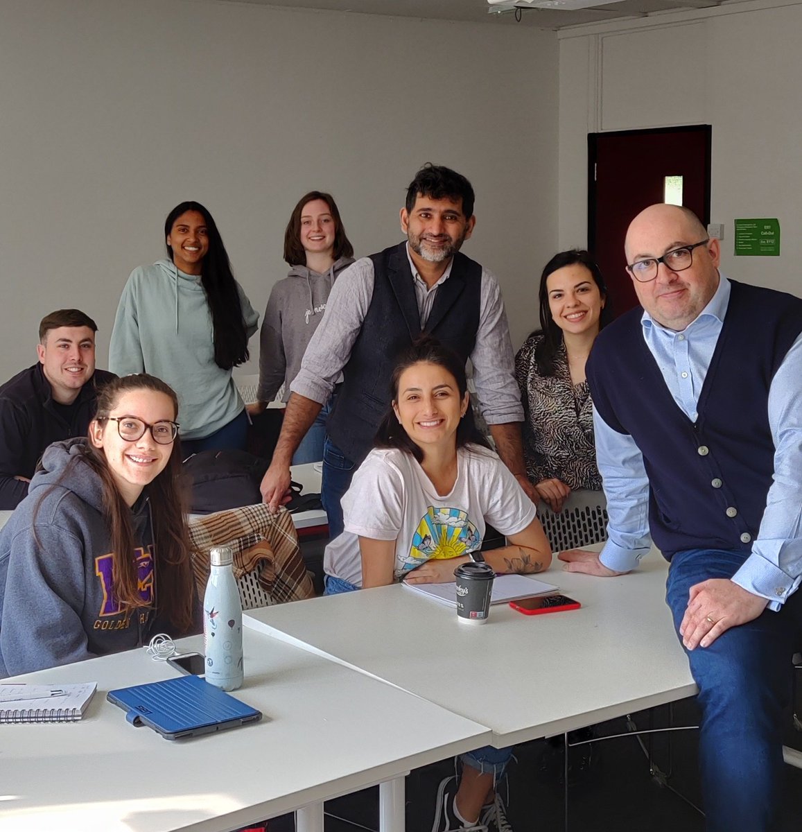z_aslam's tweet photo. Great to have @rhcork chatting to @mtu_ie Ecommerce students about how @VeloRoasters are growing. Very interesting chat. #dmmtu #mscdmmtu https://t.co/WlPWFPNctE