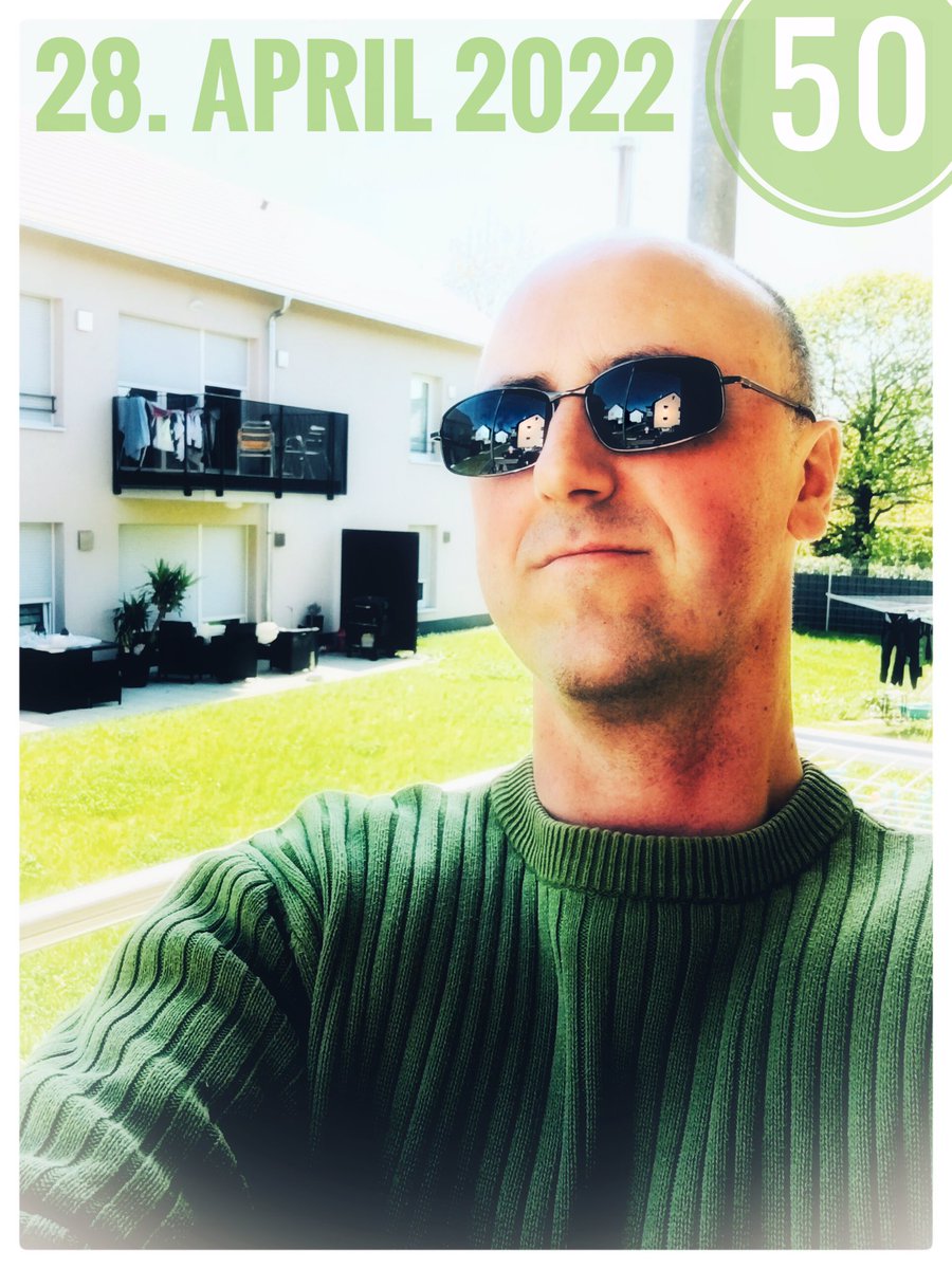 Dalibor‘s Möbel Leben (@spaceondesk) on Twitter photo 