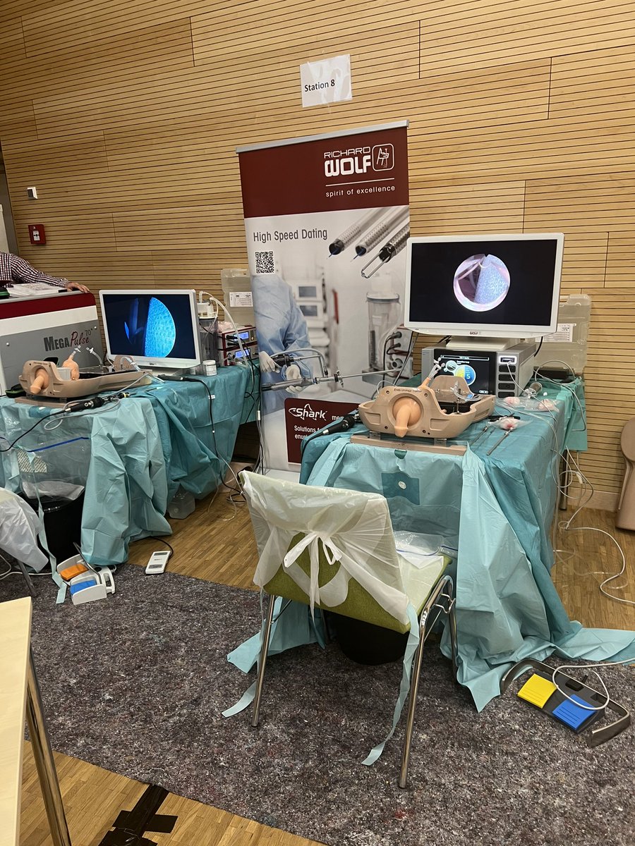 mddeger's tweet photo. All new bph surgical technologies in that wonderful masterclass #esubpo22 @AliSerdarGozen @guven_selcuk @Uroweb @eauesut @EAU_YAUroTech @UrowebESU @EAUYAUrology https://t.co/AZKtthpmEq