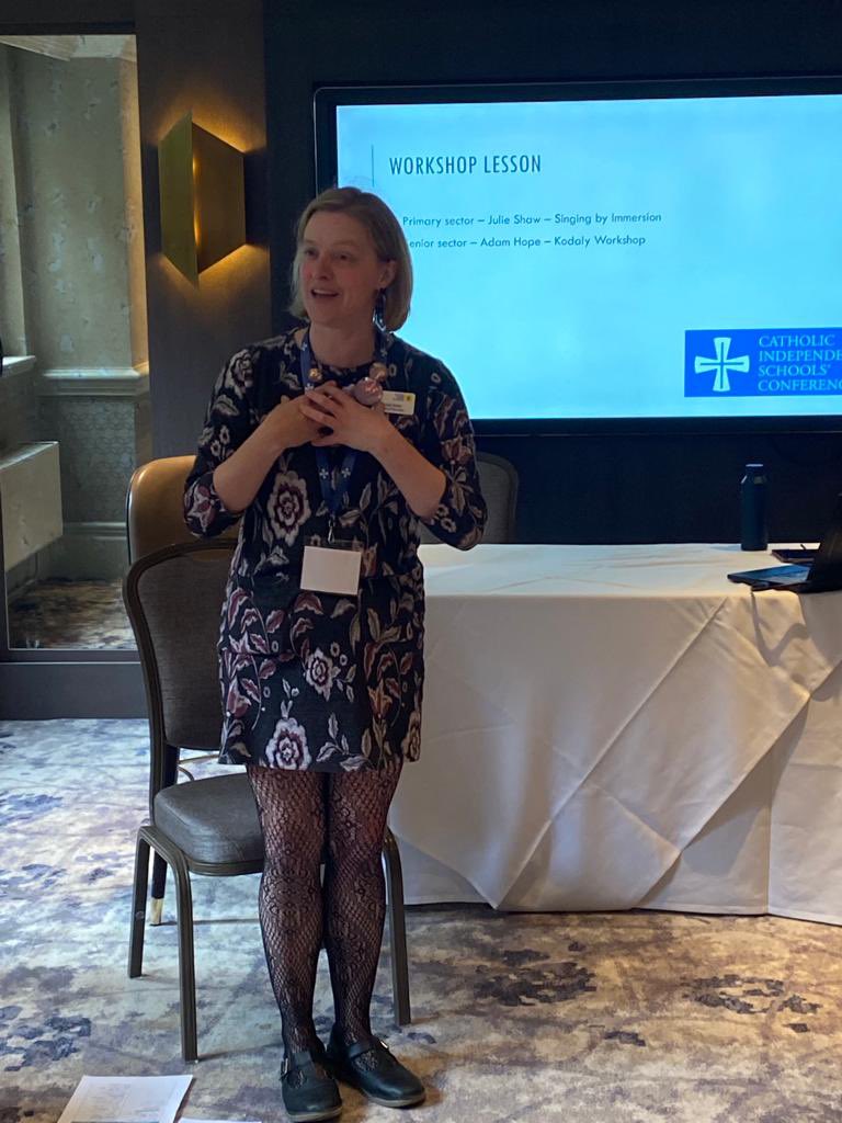 NotreDameCobham's tweet image. Julie Shaw and Adam Hope leading workshops for @CISCSchools headteachers ‘Can you get them to sing louder?’ Demonstrating a typical Notre Dame Prep music lesson, inspiring our musicians and beautiful singing voices! @NotreDame_MUSIC 🎶🎤😊👍 #CISC2022