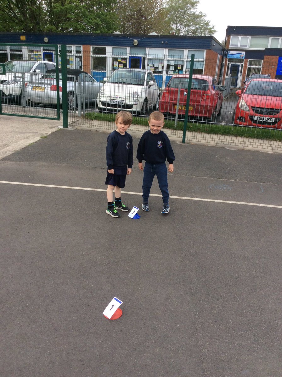 StAnnesFS's tweet photo. We have been playing maths games outside finding odd and even numbers and looking for odd or even numicon shapes. https://t.co/CLJ6f6ZHBZ