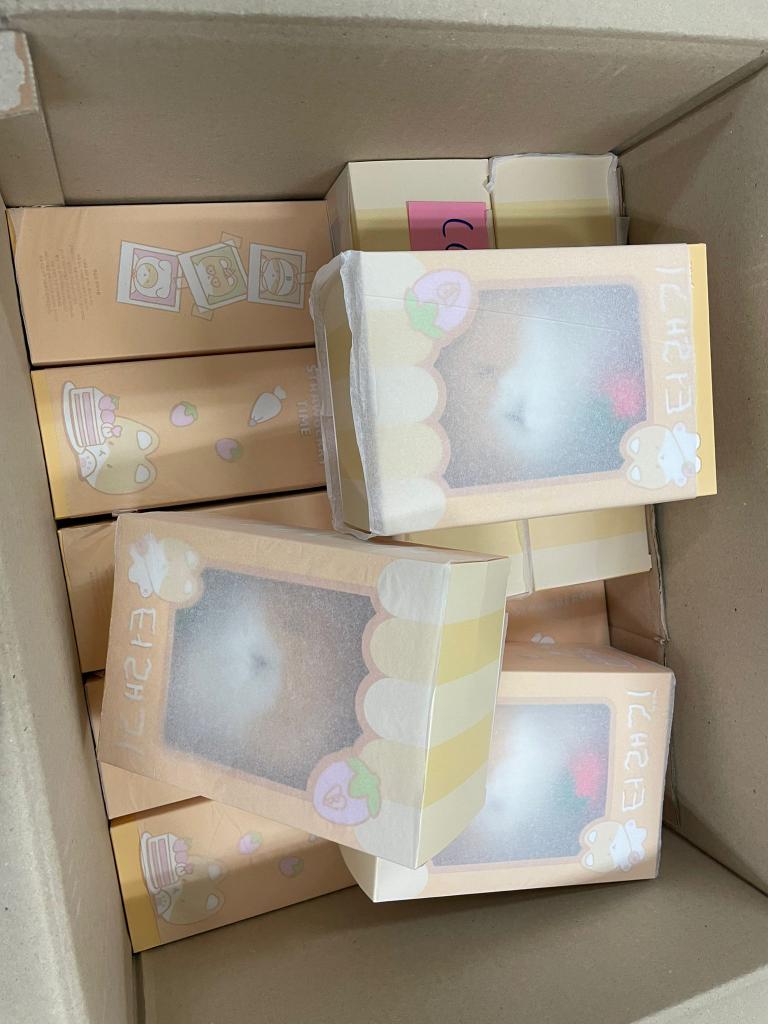 CCDebilShop's tweet photo. BOX #38
PICK-UP DATE : APRIL. 27, 2022
ETD : MAY. 4, 2022
ETA : JUNE 15, 2022
BOX # : 1 JUMBO BOX
#CCDShop_Update https://t.co/y2NoTcesFg