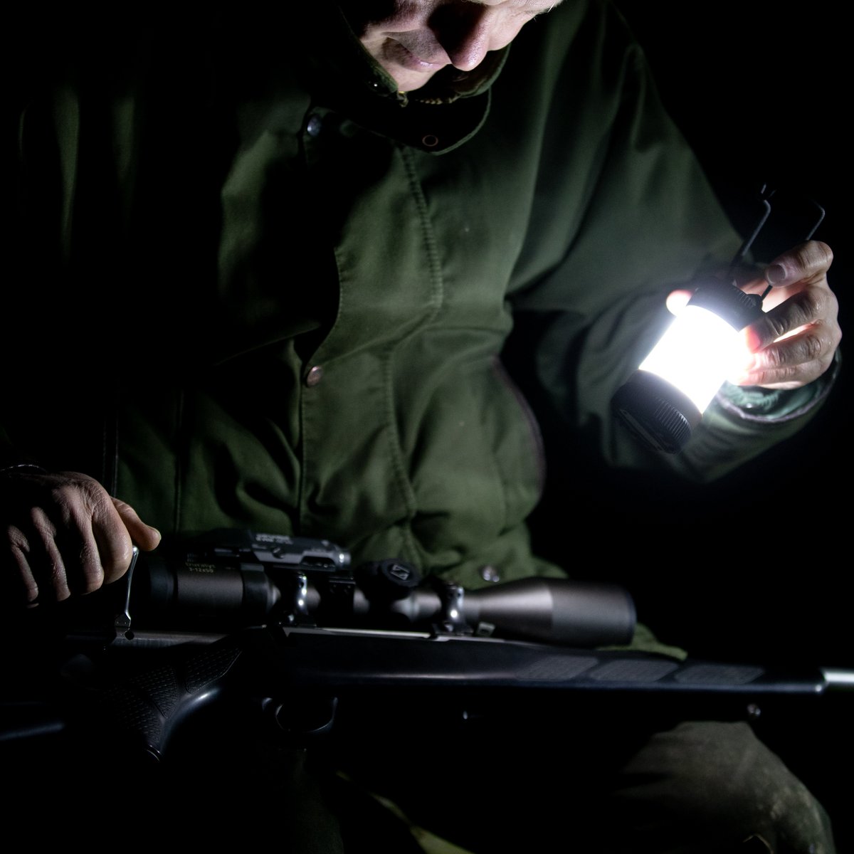 StreamlightUK's tweet photo. When you need to quickly check your kit or reach for a map, or whatever else for that matter, make sure you have a SIEGE X USB by your side.
Learn more about this compact lantern: https://t.co/C2mxUB6xhT
#streamlight #brilliantthinking #hunting #gunlight #outdoors #nature https://t.co/9ZTX5NdL9r