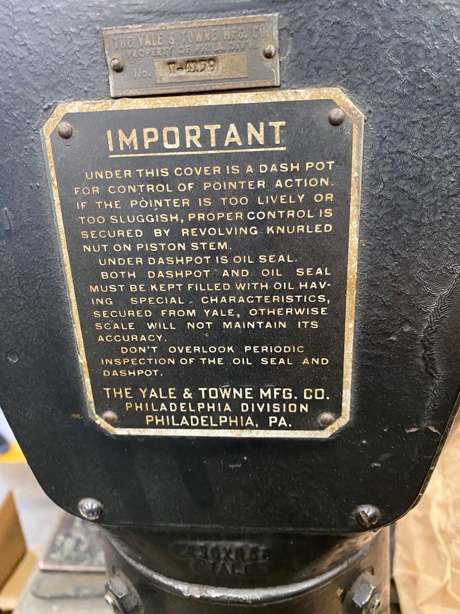 ELTCustomerSrvc's tweet photo. A "vintage" and still functional, YALE scale, manufactured by The Yale &amp; Towne Mfg. Co.

#EasternLiftThrowbackThursday #YaleForklift #tbt #Scale #Philadelphia https://t.co/9uOgjf9JtE