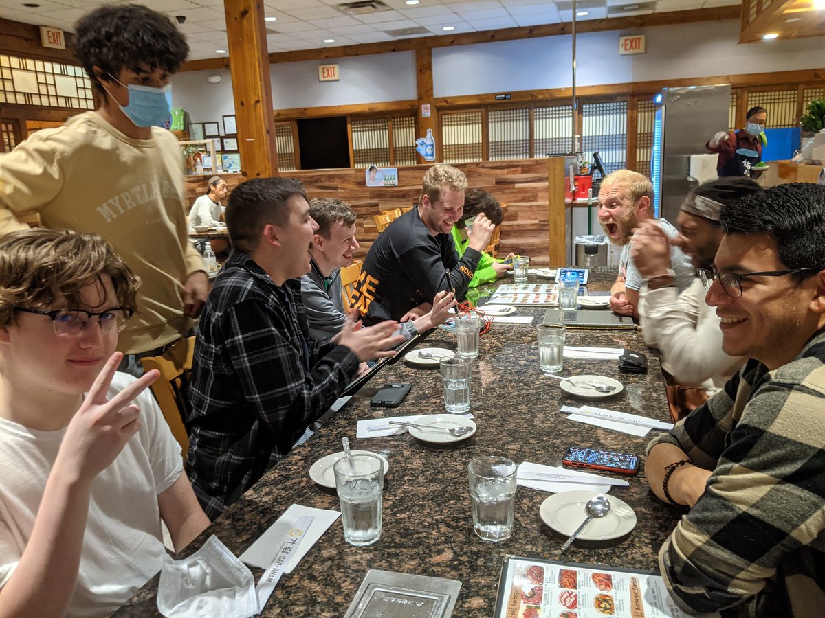 Riften 🎩 tweet media