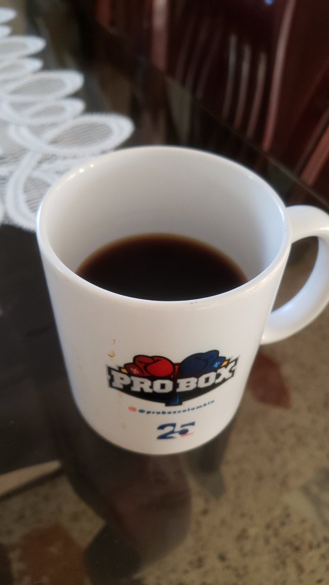 DeviaCamacho's tweet photo. Empezar el día agradeciendo a Dios por la salud y la vida de nuestros seres amados y amigos, es la mejor manera de iniciar una gran jornada de trabajo. Un buen café #CoffeeLover y a hablar de boxeo #Mayo7 & #Mayo27
, como dice un gran amigo #AvisenleALosDemasQueSiSePuede https://t.co/f2JI3w9NYW