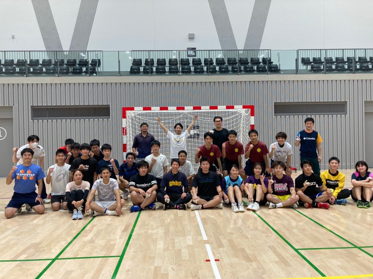 handdy_5's tweet photo. 神奈川県川崎市でハンドボールしますって言ったらどれぐらい来てくれるもんなんやろ😅

そろそろこの話本格的に進めたい🫰

来てくれる人多かったら本気で体育館とってやりたいとおもてます！

何歳でも参加可能です！！
1人参加費1000円以下です！！

一緒にしませんか！！
（いいねください👉🥲👈） https://t.co/3bR3uDlRWj