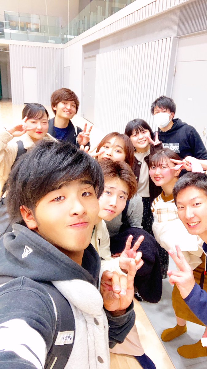 handdy_5's tweet photo. 神奈川県川崎市でハンドボールしますって言ったらどれぐらい来てくれるもんなんやろ😅

そろそろこの話本格的に進めたい🫰

来てくれる人多かったら本気で体育館とってやりたいとおもてます！

何歳でも参加可能です！！
1人参加費1000円以下です！！

一緒にしませんか！！
（いいねください👉🥲👈） https://t.co/3bR3uDlRWj