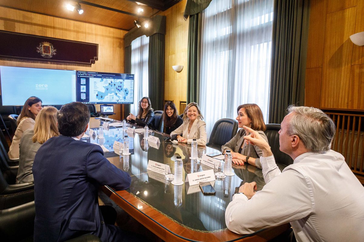 Jorge_Azcon's tweet photo. 👏🏻🌏♻️ Gracias al equipo de @zaragoza_es que ha liderado de la mano de @fCIRCE la carrera para convertir a Zaragoza en una de las 100 ciudades inteligentes y climáticamente neutras. El buen trabajo tiene su recompensa y nuestra ciudad es hoy un ejemplo en Europa. https://t.co/kzaAOZCRpF