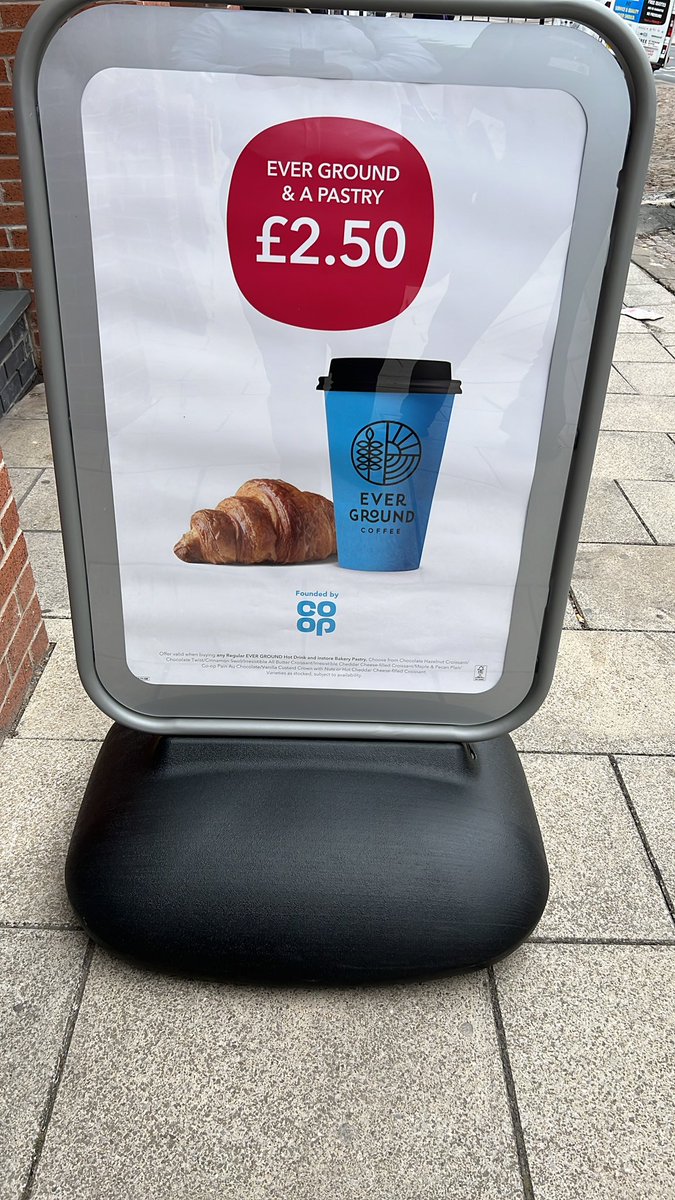 lee_westwood99's tweet photo. What a deal @coopuk #Broadlane #sheffield fantastic #CoffeeLover #mealdeal #ItsWhatWeDo @hallamunion @NHSSheffieldCCG @SheffieldSU https://t.co/3uyAOyqd4A