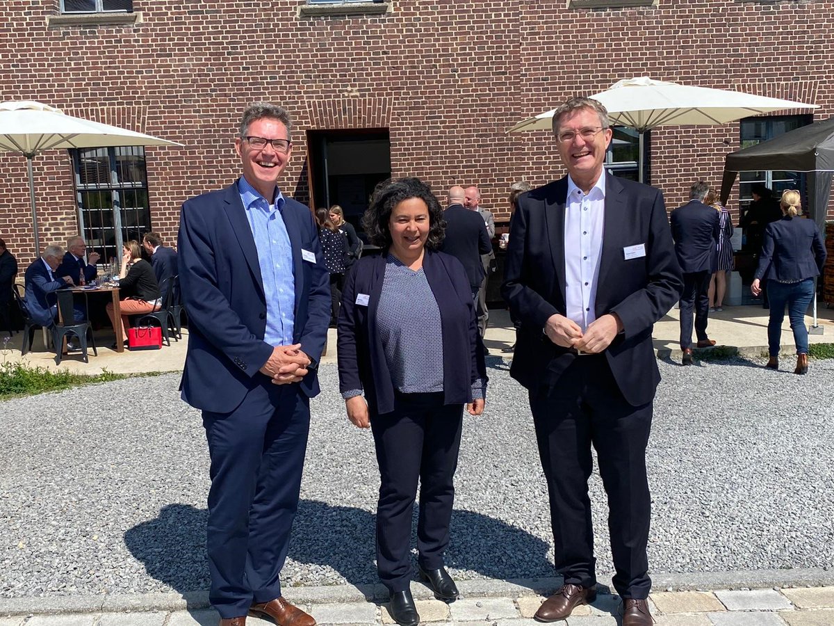 TKinRP's tweet photo. Von der Krankheitszentrierung zur #Gesundheitsversorgung, so das Motto beim 5. #HeidelbergerForum, das ich heute zusammmen mit TK-Vorstand Thomas Ballast & meiner Kollegin aus Ba-Wü, Nadia Mussa, besuche. Ich freue mich u.a. auf den Vortrag von Prof. #Wasem (^JS) @Gesundheitspla1 https://t.co/TDbwrJEeuG