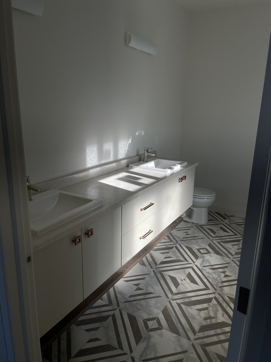 Turnerplumbing2's tweet image. Best part of the project is fixture install brings the vision together #fixtures #finalstep