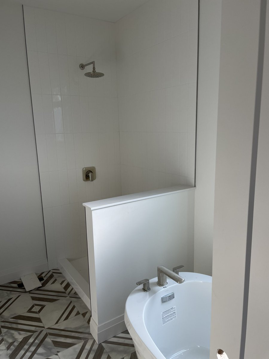 Turnerplumbing2's tweet image. Best part of the project is fixture install brings the vision together #fixtures #finalstep