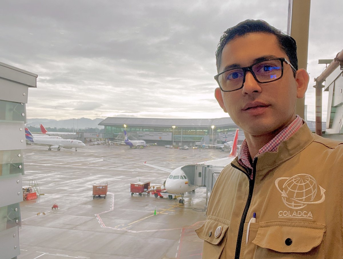 Aris_Contreras_'s tweet photo. Seguimos #Reactivando al 💯 al Gremio, hoy rumbo a Barranquilla 🌇 próximo Jueves 6 de Mayo la cita es en el #Congreso de Responsables de Protección y Seguridad de la Región Caribe 🇨🇴 Felicitaciones Capítulo y a sus líderes @Alexmenrincon @james_mesa #GaryCequera #DejandoHuella https://t.co/X0MMAhyhnx