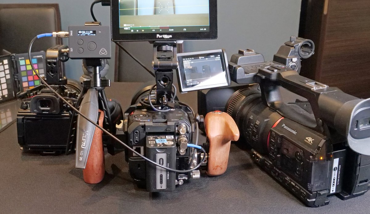 KayMonaka's tweet photo. Panasonicのカメラはホントタイムコードシンクしやすい。GH6、BGH1、CX350 全て同期出来た。問題はZ150だよ!Z150の次機種にはTC/InOut付けてねS○NYさん!
#Panasonic #GH6 #BGH1 #CX350 #TimecodeSync https://t.co/ZU6S87sDRB