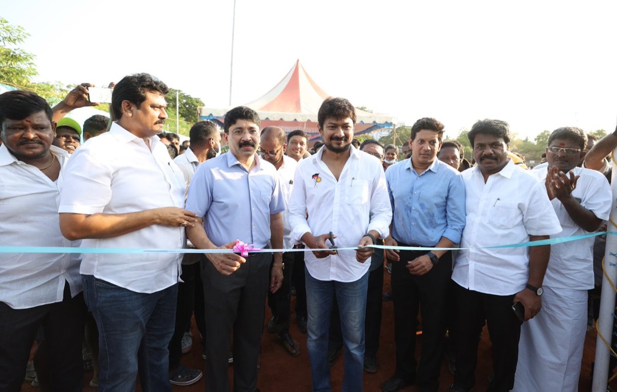RecycleBinTVM's tweet photo. nder Lifeline Project, renovated toilet block was inaugurated in Pumping Station slum, Chintadripet by Thiru. Udhayanidhi Stalin, honourable MLA of Chepauk- Thiruvallikeni constituency on 27th April 2022. https://t.co/eXzy02a1WB