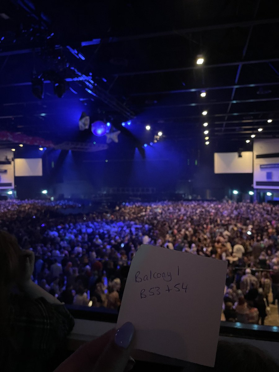 itsambercoles's tweet photo. @MotorpointDiff thank you so much for helping me (37.5 weeks pregnant) get a seat at @DUALIPA last night! Really helped me enjoy the night 🥰 https://t.co/kYoIGrMo5U
