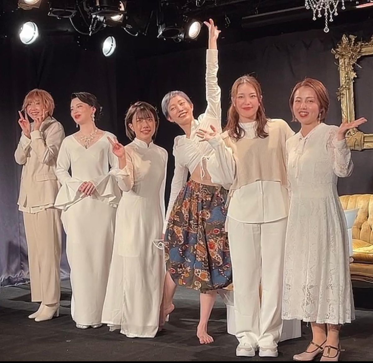 e_miiil__'s tweet photo. #Polygamy 終演ブログ。大遅刻ですが。 https://t.co/exduTYYcOF