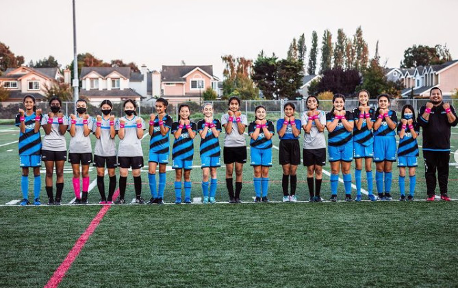 ThePinkFund's tweet image. It's #NationalVolunteerMonth and we want to say a big THANK YOU to all of our volunteers across the country! Without them, we would not be able to provide #OneLessWorry to breast cancer patients in active treatment. pinkfund.org/get-involved.

#RealHelpNow