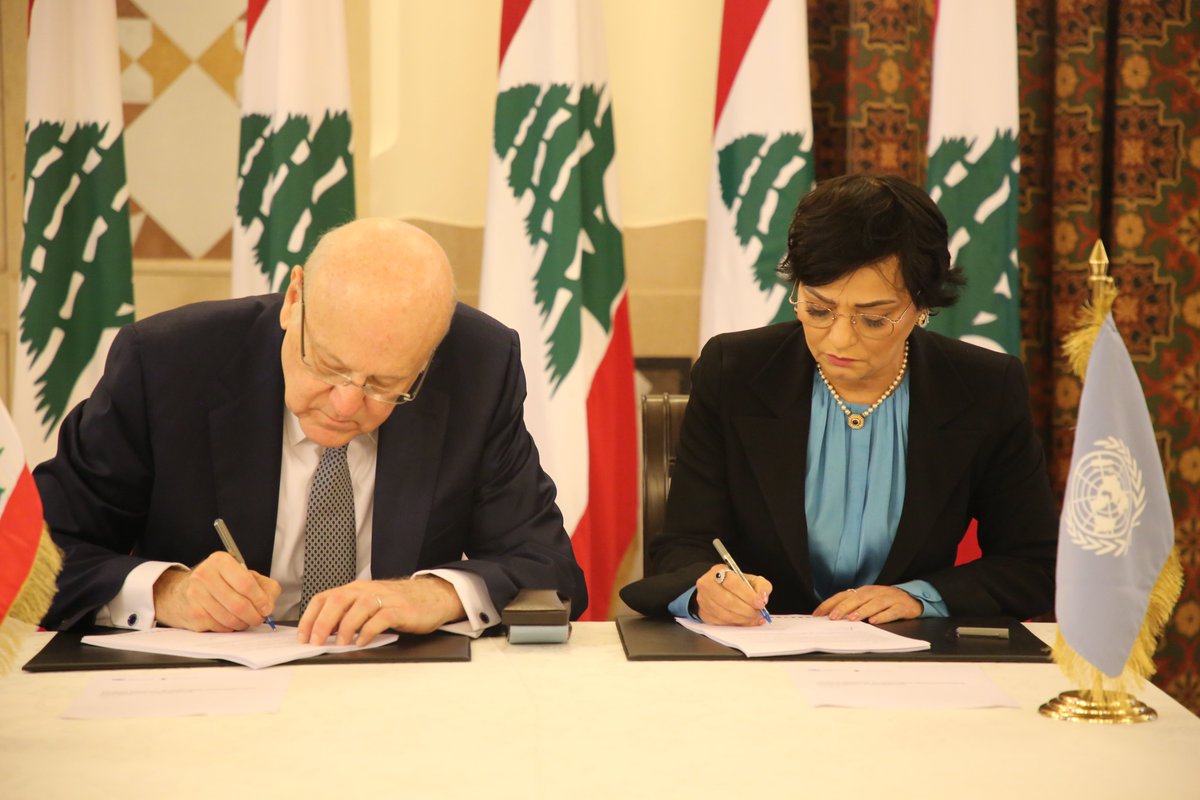 TODAY, #UN @rochdi_najat & PM @Najib_Mikati signed the UN #CooperationFramework, scaling up the @UN & Gov’t of 🇱🇧 partnership & cooperation to ensure #sustainabledevelopment for #Lebanon where no one is left behind. 

Find out more in this PR 👉 bit.ly/3xZMHr6