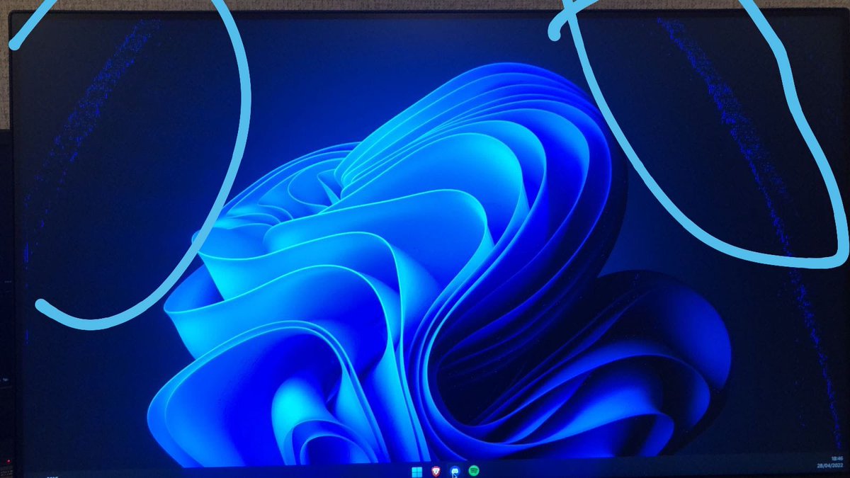 khroeger tweet media